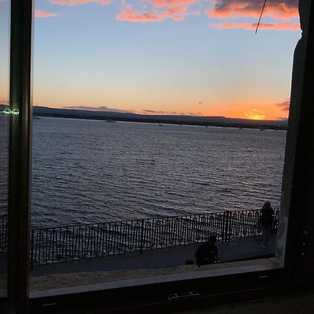 Апартаменти L'Alba E Il Tramonto Vista Mare Syracuse Екстер'єр фото